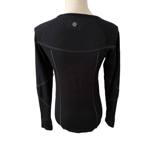 Athleta Women’s Black Embodiement Long Sleeve Workout Tee Size Small 242858 - Picture 2 of 5